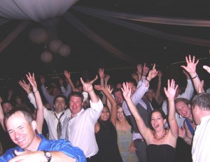 Choosing a DJ for your Phoenix Arizona Wedding or Event